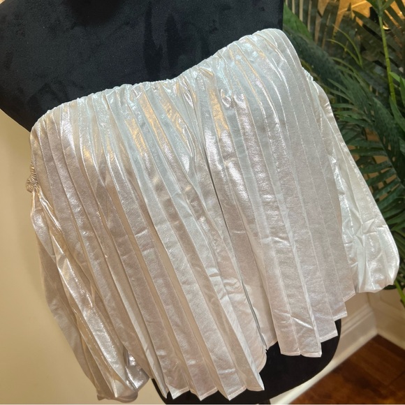 Express Metallic Pleated Off The Shoulder Balloon Sleeve Top XL - Picture 3 of 7